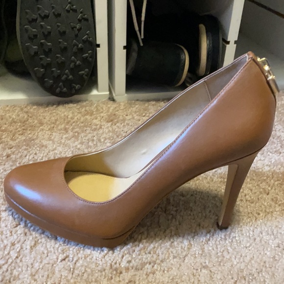 Michael Kors heels - Picture 2 of 8